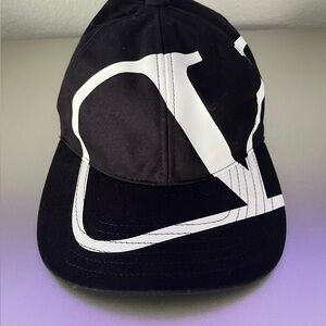 Authentic Valentino Garavani logo cap